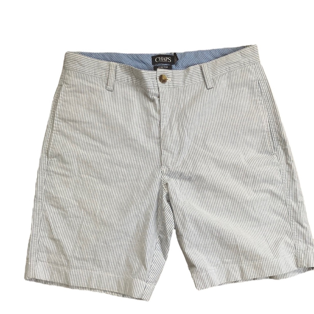 CHAPS Men’s blue and white striped shorts